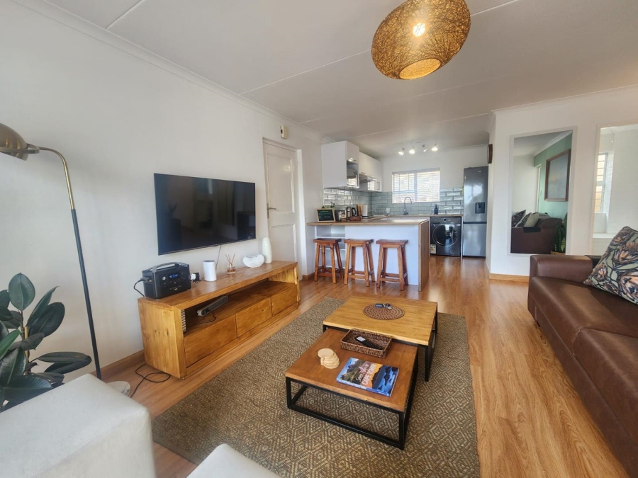 To Let 2 Bedroom Property for Rent in Big Bay Western Cape